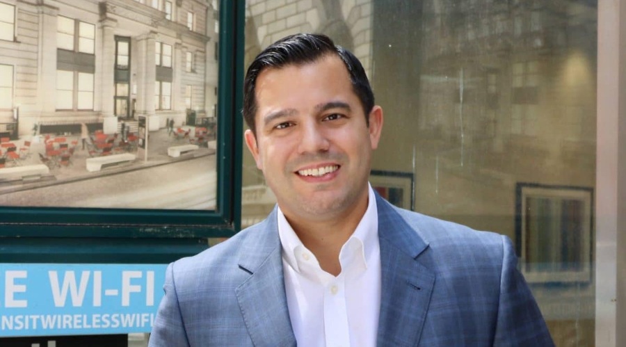 Webull与预测市场交易所Kalshi的新功能，让交易者可以押注比特币的小时波动